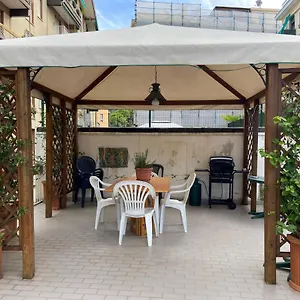 Sunny With Big Terrace Casa vacanze